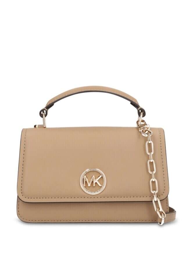 תיק של מייקל קורס. | באדיבות המותג