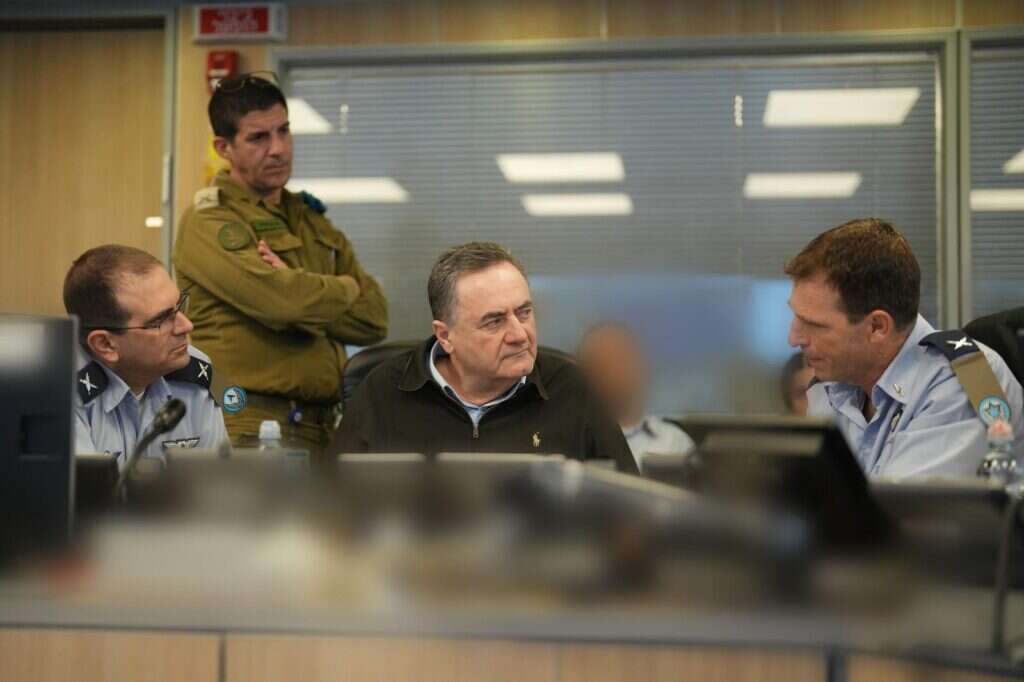 שר הביטחון, ישראל כ"ץ במהלך התקיפה של החות'ים. | תקשורת שר הביטחון