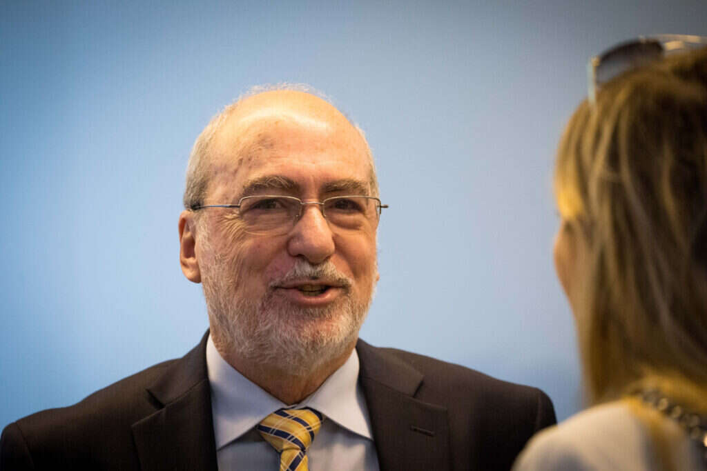 אשר גרוניס. | יונתן זינדל, פלאש 90