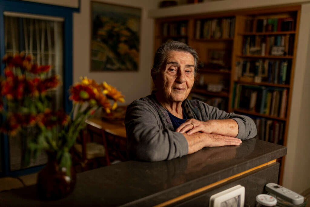 "הוא הודיע לי שאנחנו מתחתנים". דבורה נצר. | נעמה שטרן "הוא הודיע לי שאנחנו מתחתנים". דבורה נצר. | נעמה שטרן