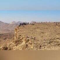 מטיילים בנגב. | ליאור שויימר- רט"ג