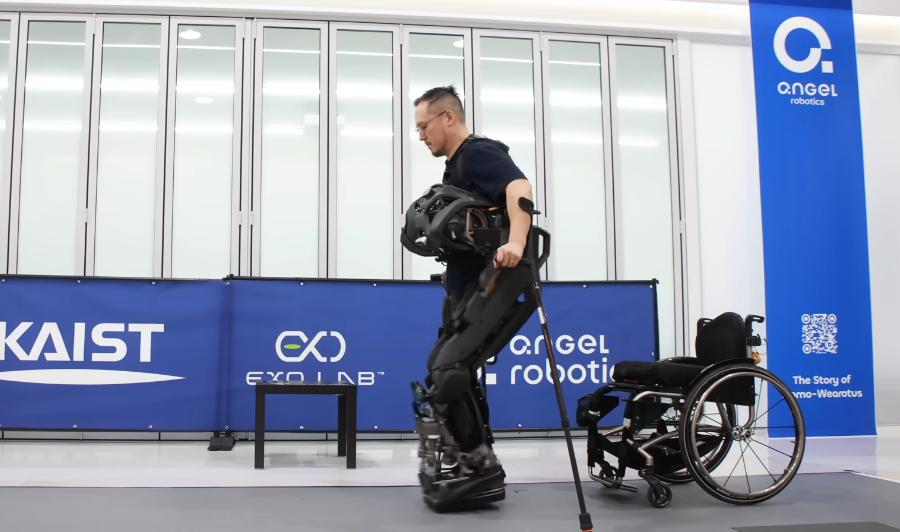 הרובוט שמסייע למשותקים ללכת. | מסך מיוטיוב