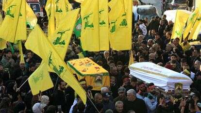 הלוויית מחבל חיזבאללה בלבנון | AFP