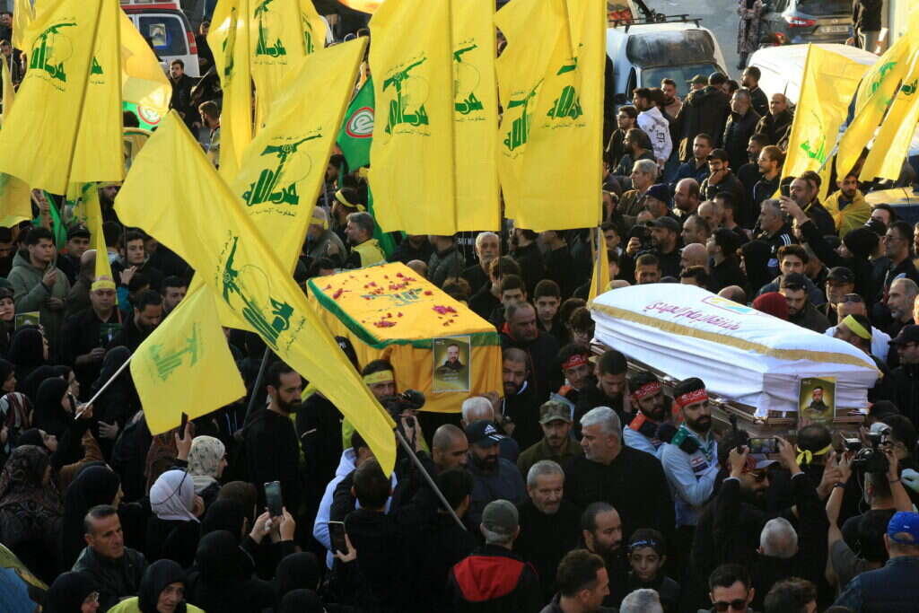 הלוויית מחבל חיזבאללה בלבנון | AFP