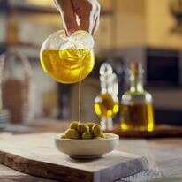 שמן זית. | שאטרסטוק