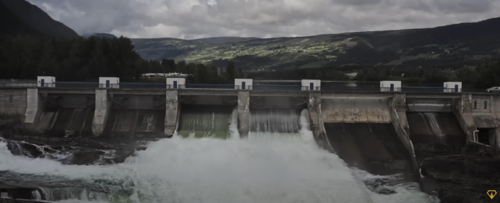 תחנת כוח הידרואלקטרית. אילוסטרציה. | מסך מיוטיוב