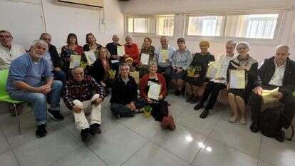 חברי מיזם אנו באנו המתנדבים בעיר ערד. | באדיבות אנו באנו