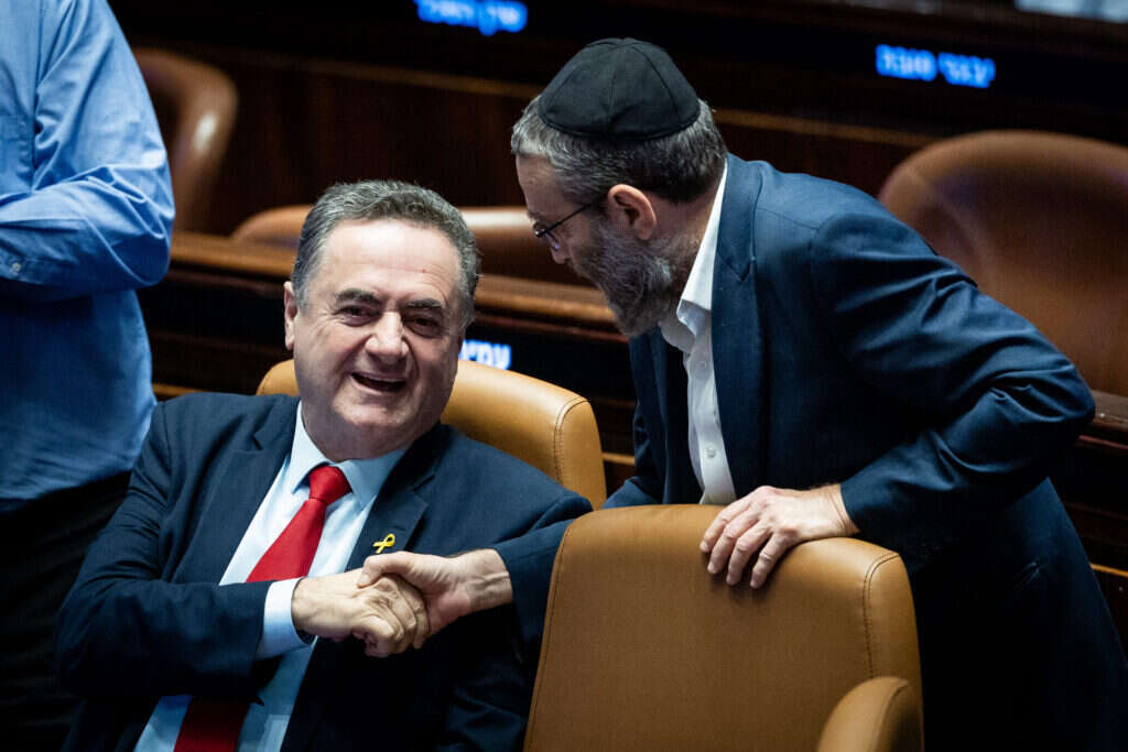 כ"ץ וגפני במליאה, בחודש הקודם. | יונתן זינדל, פלאש 90 כ"ץ וגפני במליאה, בחודש הקודם. | יונתן זינדל, פלאש 90