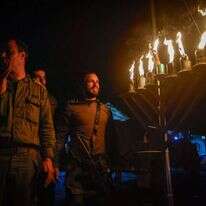 הדלקת נרות בגבול הרצועה, חנוכה תשפ"ד. | חיים גולדברג, פלאש 90