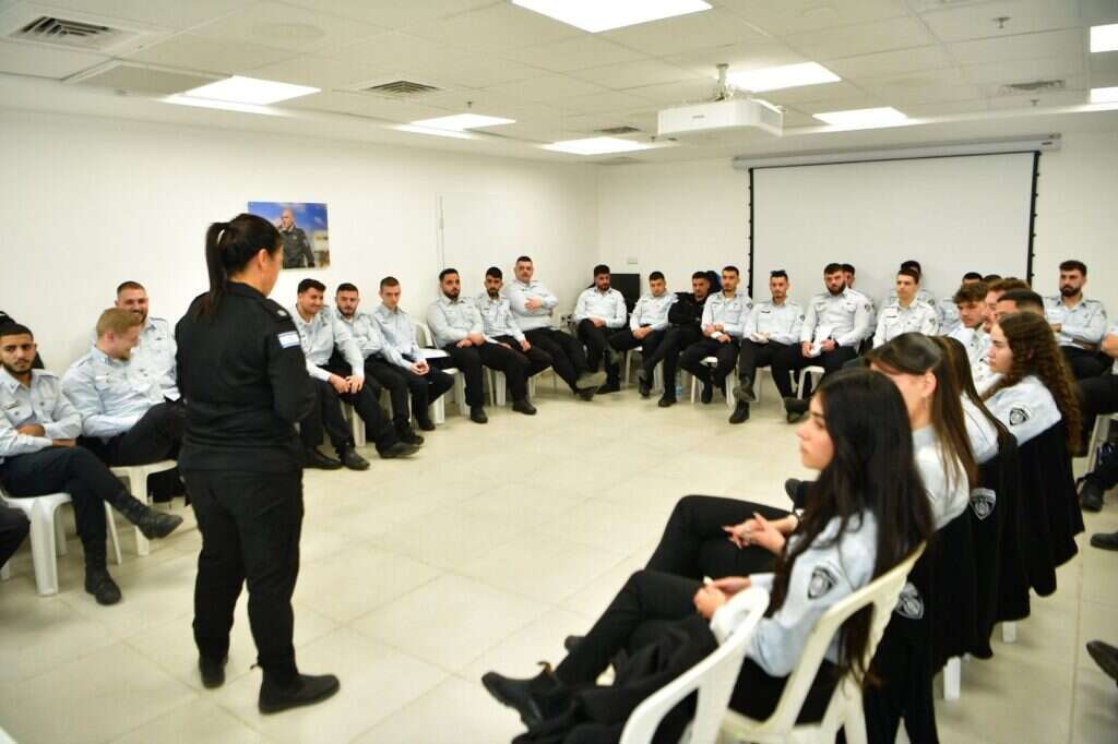 חיילי סדיר בהכשרה לשב"ס. קרדיט תמונה: דוברות שב"ס חיילי סדיר בהכשרה לשב"ס. קרדיט תמונה: דוברות שב"ס