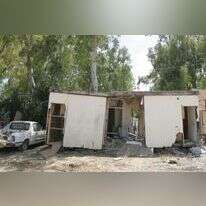 מבנה אסבסט הרוס, ארכיון. | מרים צחי 15/06/2005