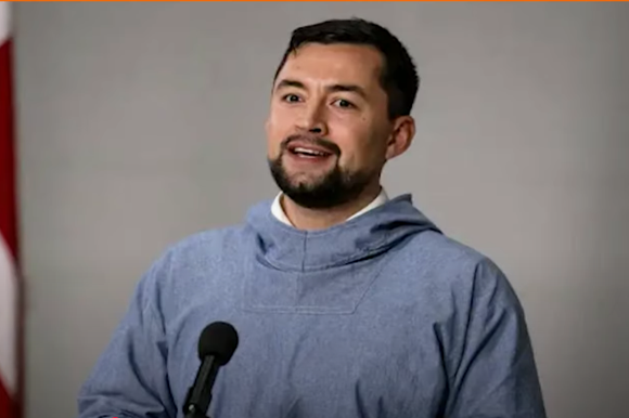 ראש ממשלת גרינלנד, מוצי אגדה. | מסך מיוטיוב