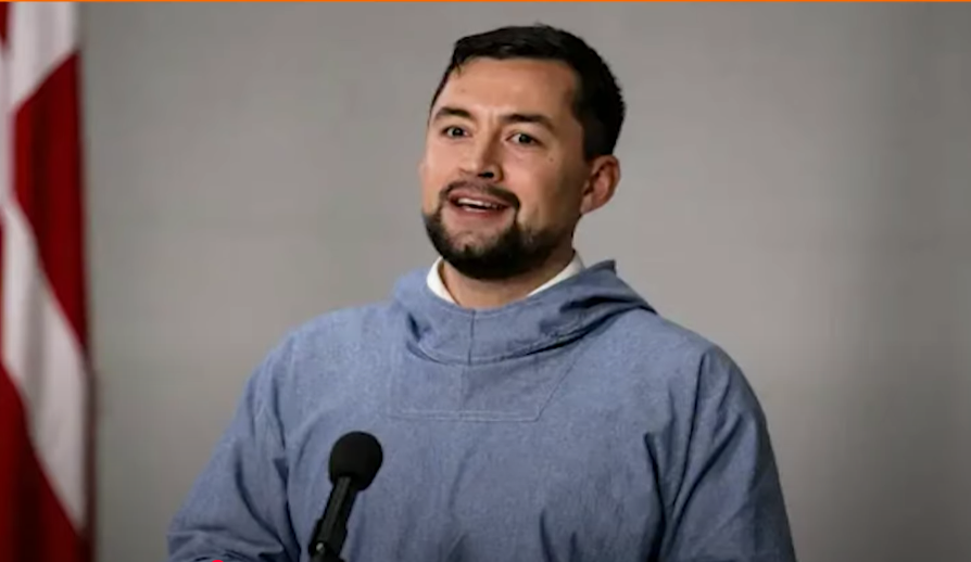 ראש ממשלת גרינלנד, מוצי אגדה. | מסך מיוטיוב