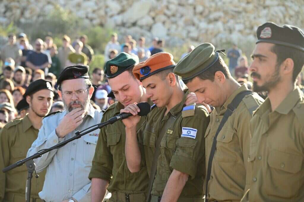 הלווית נבו פישר הי"ד, שנפל בקרב ברצועת עזה. | יוסי זליגר, TPS