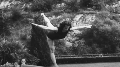 אגנס קלטי. | מסך מתוך היוטיוב של כאן 11