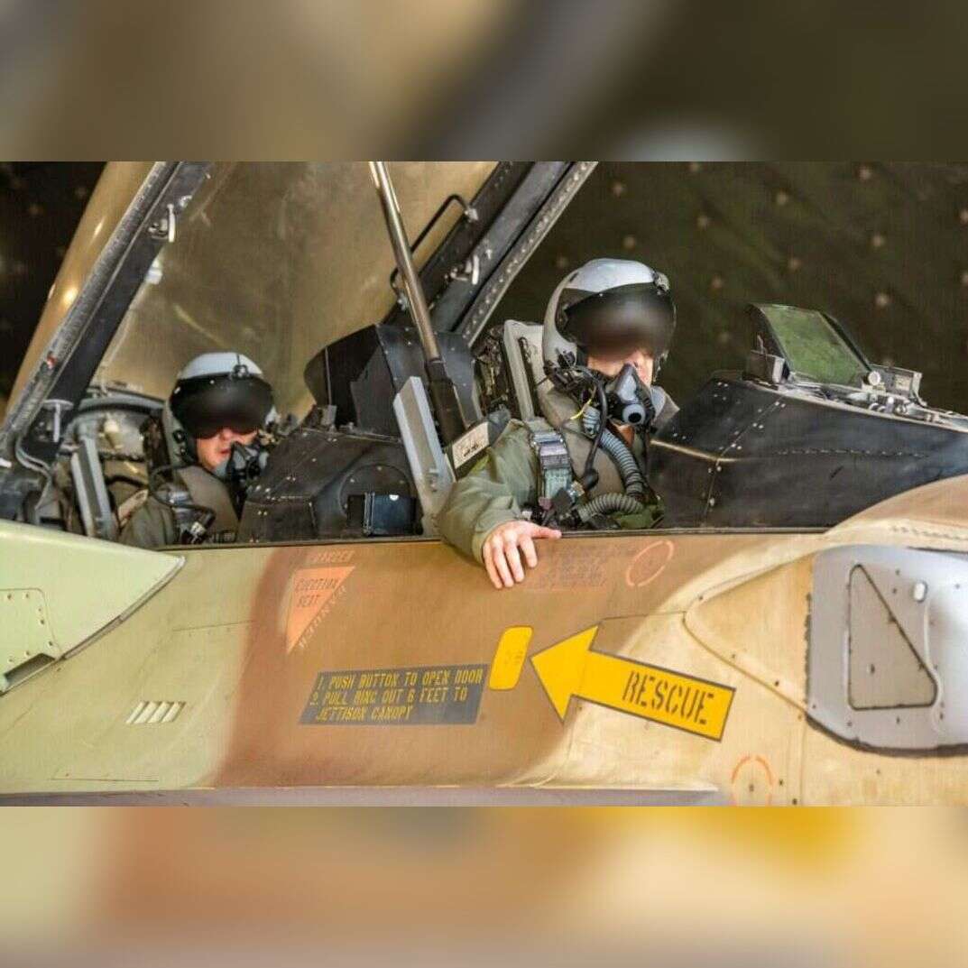 טייסי חיל האוויר לפני היציאה לתקיפה בתימן. | דובר צה"ל טייסי חיל האוויר לפני היציאה לתקיפה בתימן. | דובר צה"ל