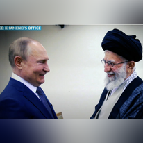 חמינאי ופוטין. | מסך מיוטיוב