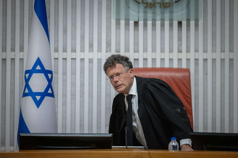 נאחז בקרנות המזבח. השופט יצחק עמית. | חיים גולדברג, פלאש 90