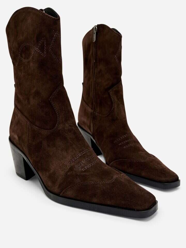 אמריה, מגפי בוקרים. | עמית מוסר