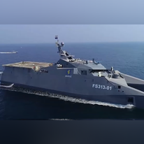 ספינת הביון האיראנית זגרוס. | מסך מיוטיוב