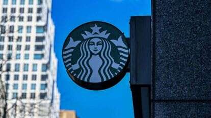 בית קפה של סטארבקס. | ANGELA WEISS / AFP