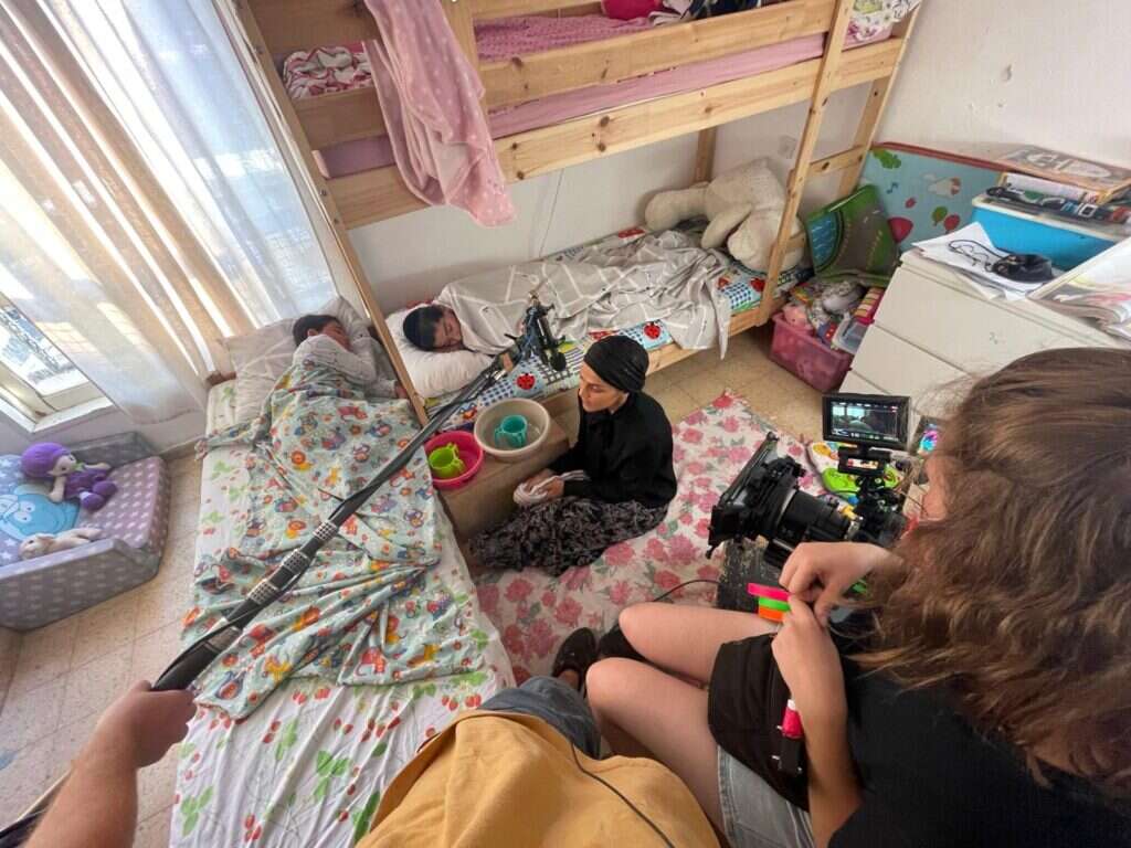 "ניסיון להבין את עצמי". צילומי הסרט "לא יום ולא לילה". | פנחס וויה