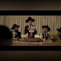 "עשיתי את הסרט מאהבה גדולה לחרדיּות". אדם חתוכה פלד כילד רפאל, מתוך הסרט. | זיו ברקוביץ