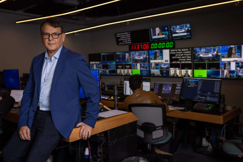 "לחלק מהאנשים העולם הכלכלי הוא אסקפיזם". בר־טל באולפני הערוץ. | אריק סולטן