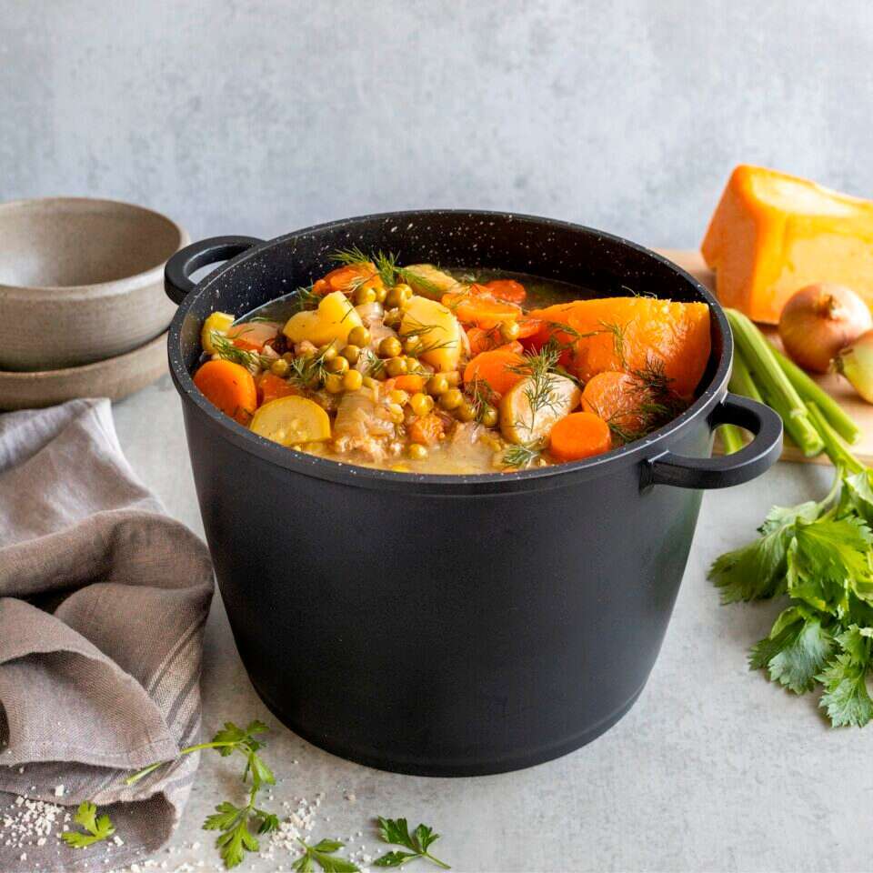 מרק עוף של בית. | גל בן