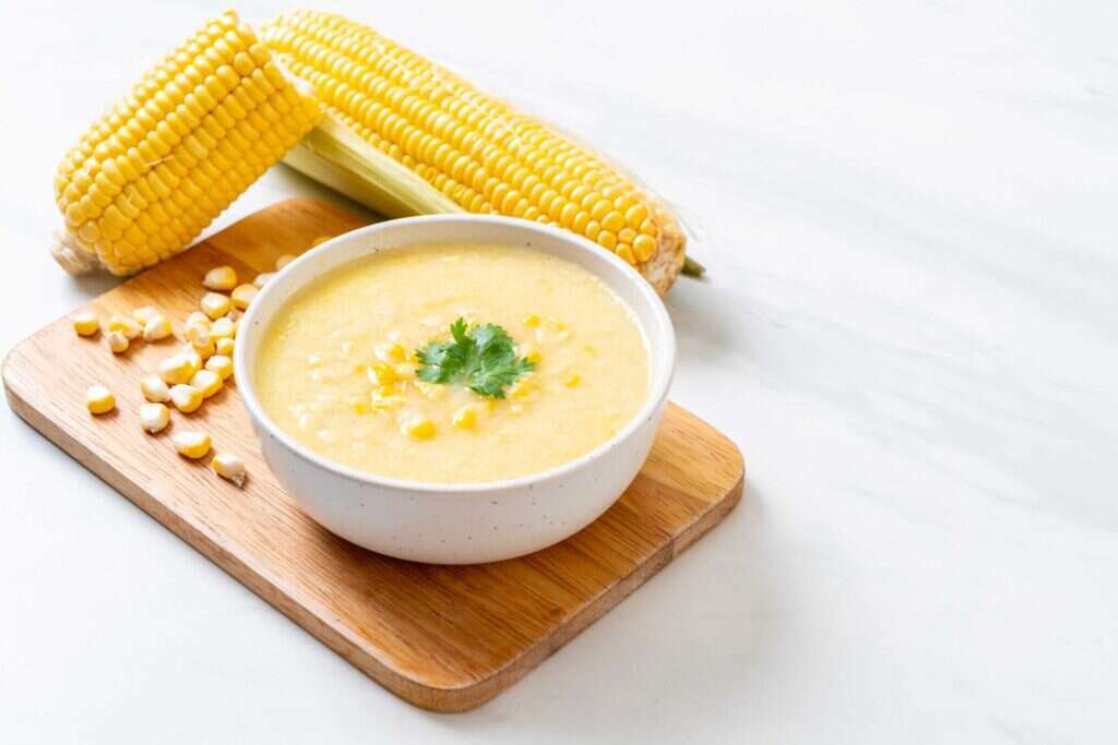 מרק תירס סיני. | שאטרסטוק