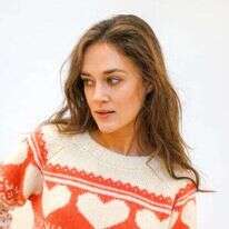 סוודר לבבות 279 שקלים סאאג