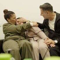 דניאלה גלבוע, החיילת החטופה ששוחררה משבי חמאס, ברגע המפגש עם הוריה. | דובר צה"ל