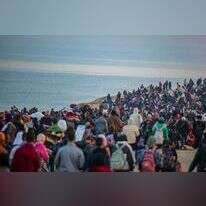 עזתים שבים לבתיהם בצפון רצועת עזה | עלי חסן, פלאש 90