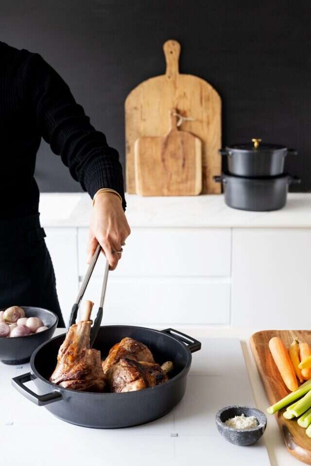 שוק אוסובוקו טלה באדיבות השפית רותם ניצן. | גל בן זאב