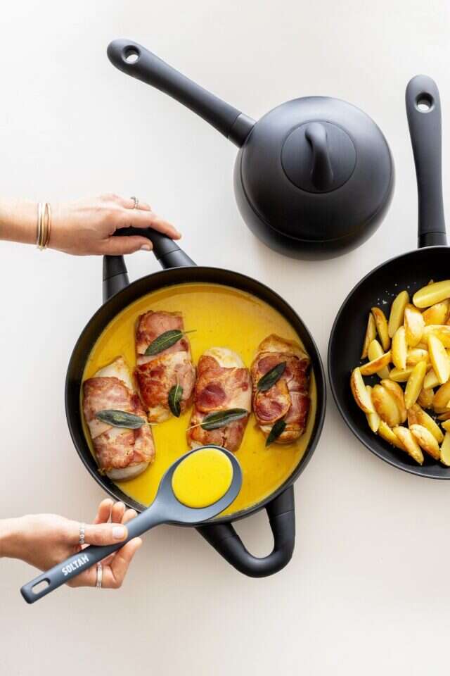 חזה עוף עטוף באווז מעושן ומרווה באדיבות השפית רותם ניצן. | גיל אבירם