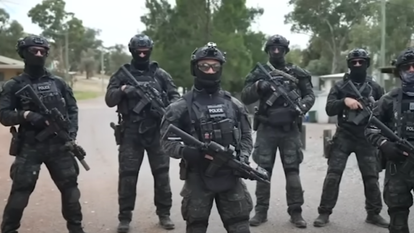 שוטרים באוסטרליה. | מסך מיוטיוב