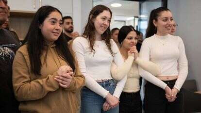 התצפיתניות צופות בשחרור אגם ברגר משבי חמאס. | דובר צה"ל