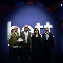 מימין: אבי ורשבסקי, מיה קנטור (ניק אקדמי), יסי ביידץ ושמוליק אשכנזי (ניק אקדמי). | מטח