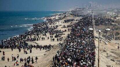 המוני פלסטינים חוזרים השבוע לצפון הרצועה. | אי.פי.איי המוני פלסטינים חוזרים השבוע לצפון הרצועה. | אי.פי.איי
