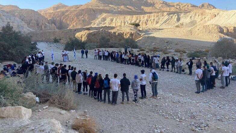חניכי מכינה בטיול. | באדיבות מועצת המכינות הקדם־צבאיות חניכי מכינה בטיול. | באדיבות מועצת המכינות הקדם־צבאיות