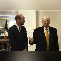 טראמפ והנסיך ויליאם. | מסך מיוטיוב