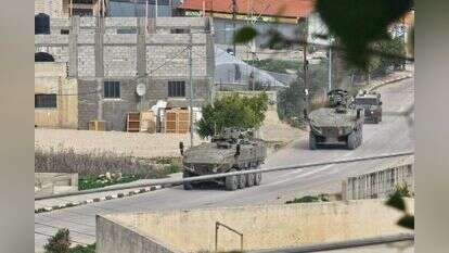 נגמ"ש איתן ביו"ש. | כלי תקשורת פלסטינים