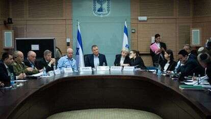 הדיון על חוק הגיוס בוועדת החוץ והביטחון | יונתן זינדל / פלאש 90