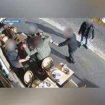 ילד יהודי עם כיפה הותקף על ידי פליט מצרי ברומא, | מסך מתוך יוטיוב