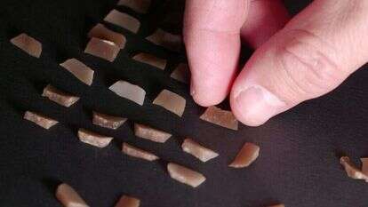 ראשי חץ שהתגלו בחפירה ומוכרים מתימן ומעומאן. | אמיל אלג'ם, רשות העתיקות