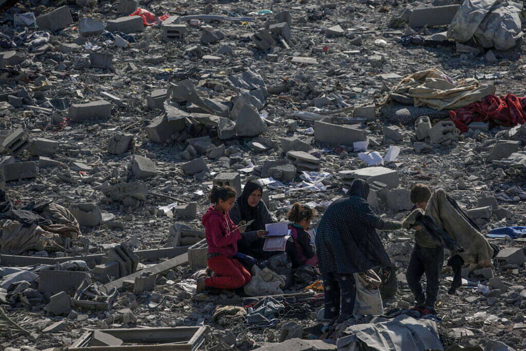 ממראות ההרס בעזה. | EPA ממראות ההרס בעזה. | EPA