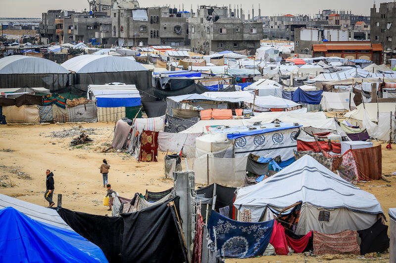 תושבי רצועת עזה בחאן יונס. | עאבד ראחים חאטיב, פלאש 90 תושבי רצועת עזה בחאן יונס. | עאבד ראחים חאטיב, פלאש 90