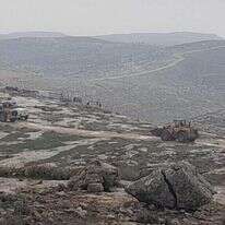 הריסה של בניה בלתי חוקית בשטח אש 918 בדרום הר חברון. | רגבים