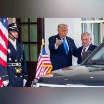 פגישת טראמפ ועבדאללה. | EPA/SHAWN THEW