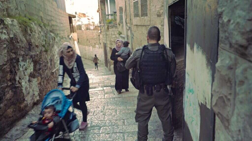 מעצים את הלוחמים. הסרט "בין חומות". | באדיבות HOT